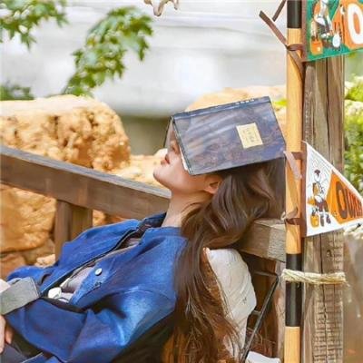 使用下方 20 个影片名，按顺序一一对应，不要改动片名文字，只根据片名和括号内类型提示来虚构全新的故事内容： 善良的爱情 爱情有什么道理 时间差 孤星计划 歌海情天 她来到我身边 摩登保镳 诚实国度的爱丽丝2015 古惑仔：江湖新秩序 给宝贝的最后笔记 恶灵古堡5：天谴日 非人哉第三季 黑狱契哥 罪恶魔王 骇故事之恐怖殡仪馆 脂粉双雄 噬魂师 蓝百万2 狩猎的时间 去联谊却发现没有女生